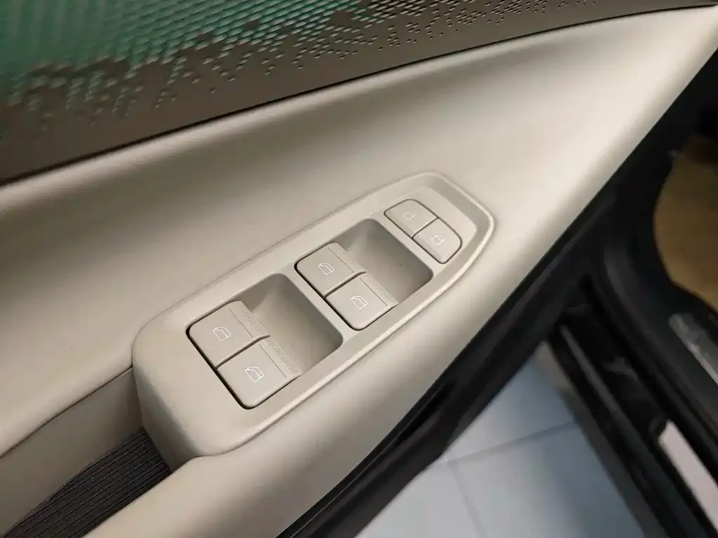 [object Object] 08 EM-P 2025 из CN, фото 10