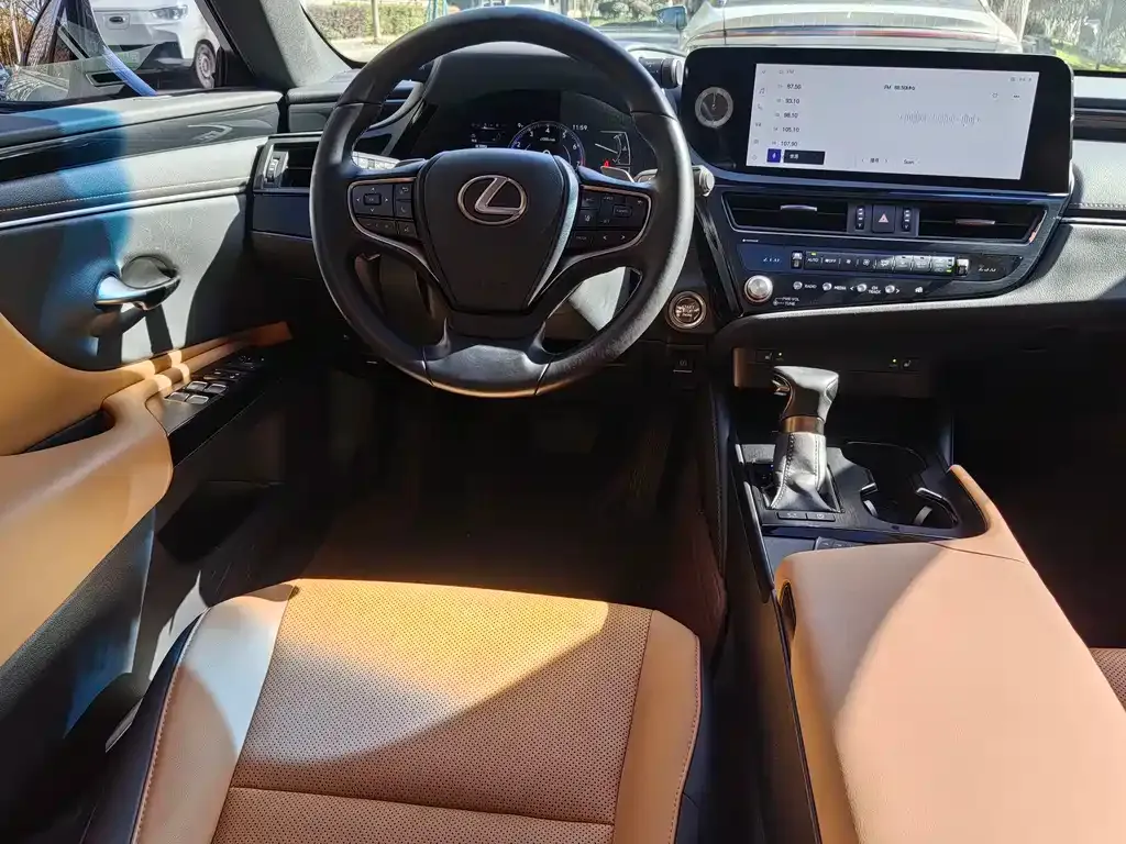 Lexus ES 2023 из CN, фото 10