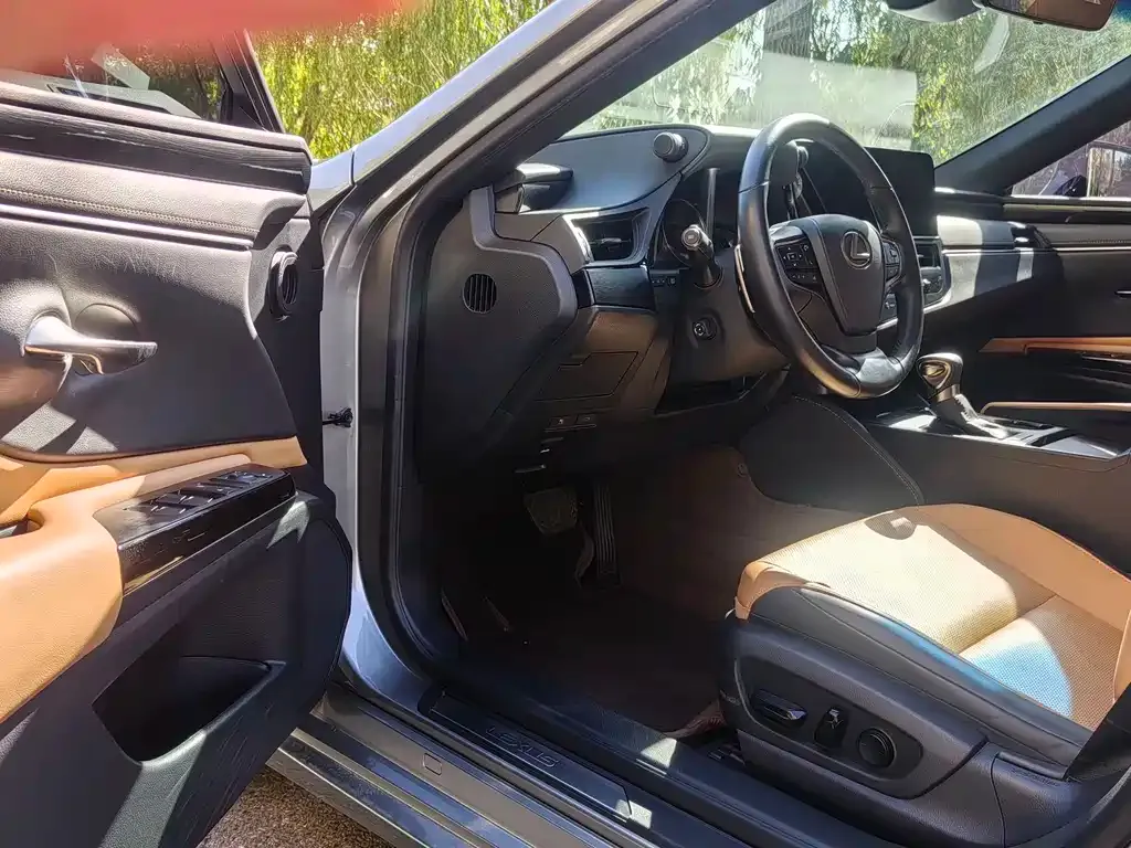 Lexus ES 2023 из CN, фото 5