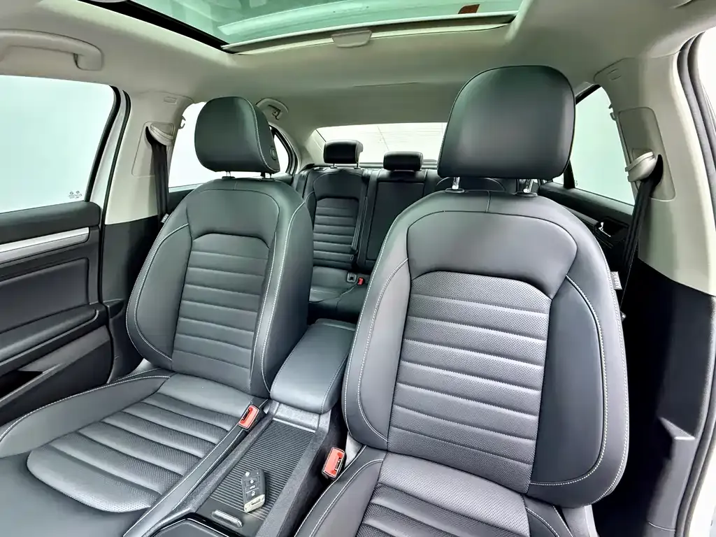 Volkswagen Lamando 2021 из CN, фото 10