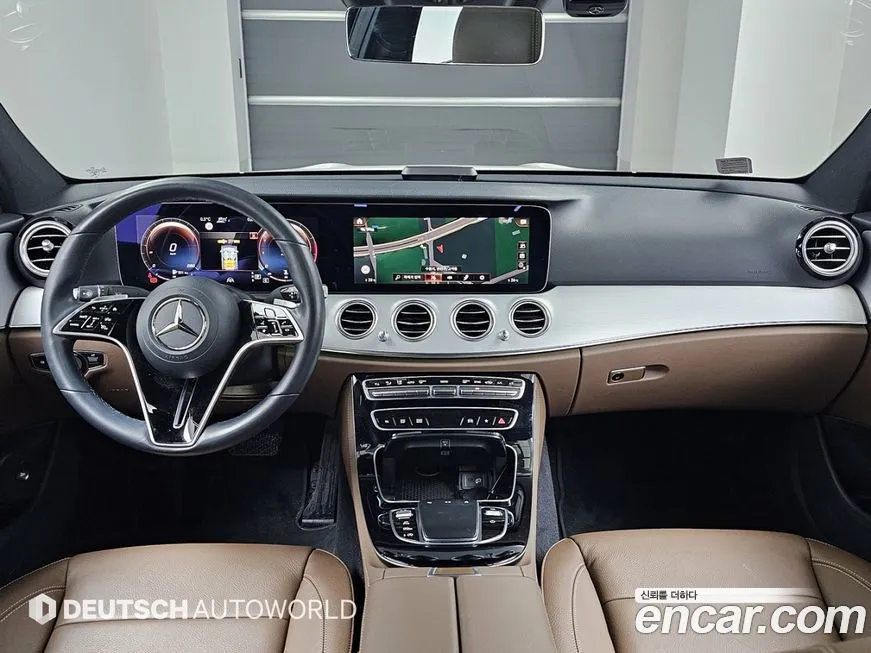Mercedes-Benz E-Class — фото 7