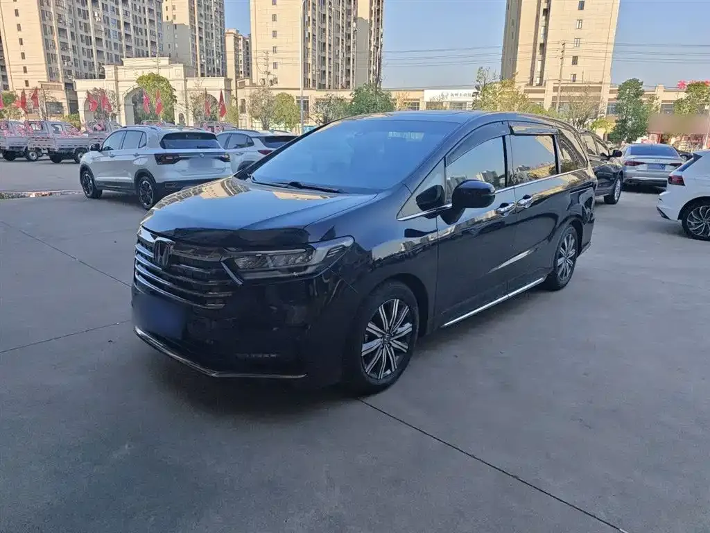 Honda Odyssey — фото 1