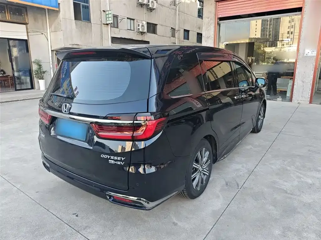 Honda Odyssey — фото 7