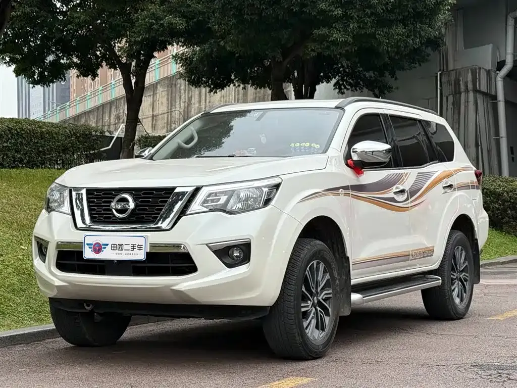 Nissan Terra — фото 1