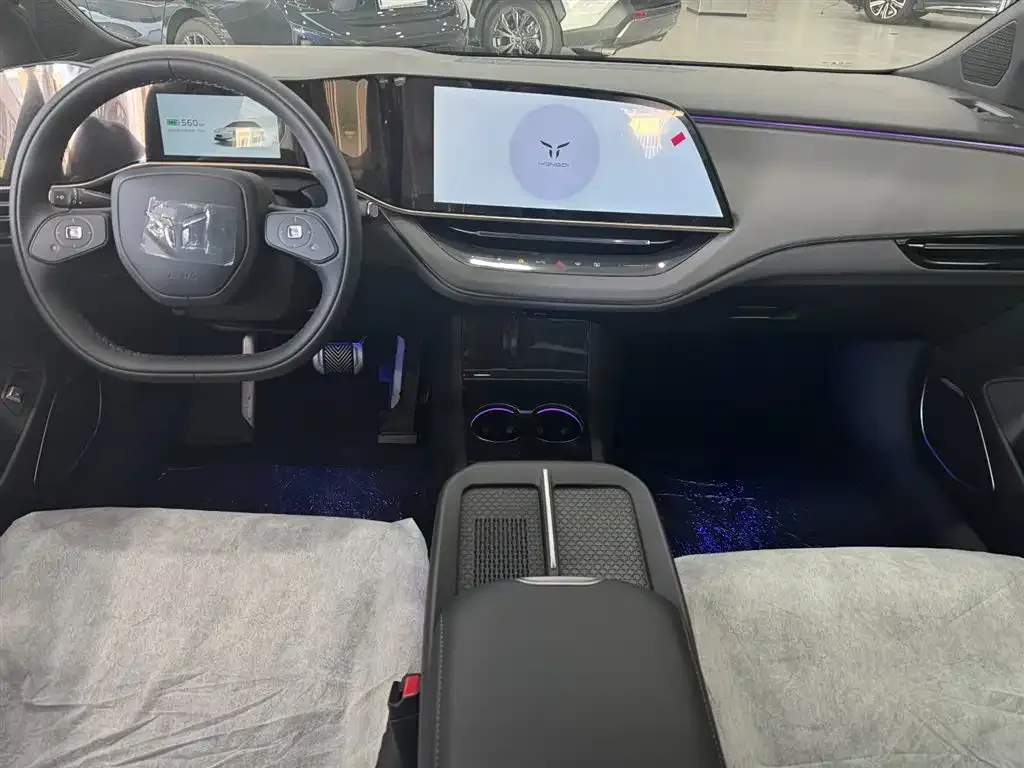 Hongqi EH7 2025 из CN, фото 7