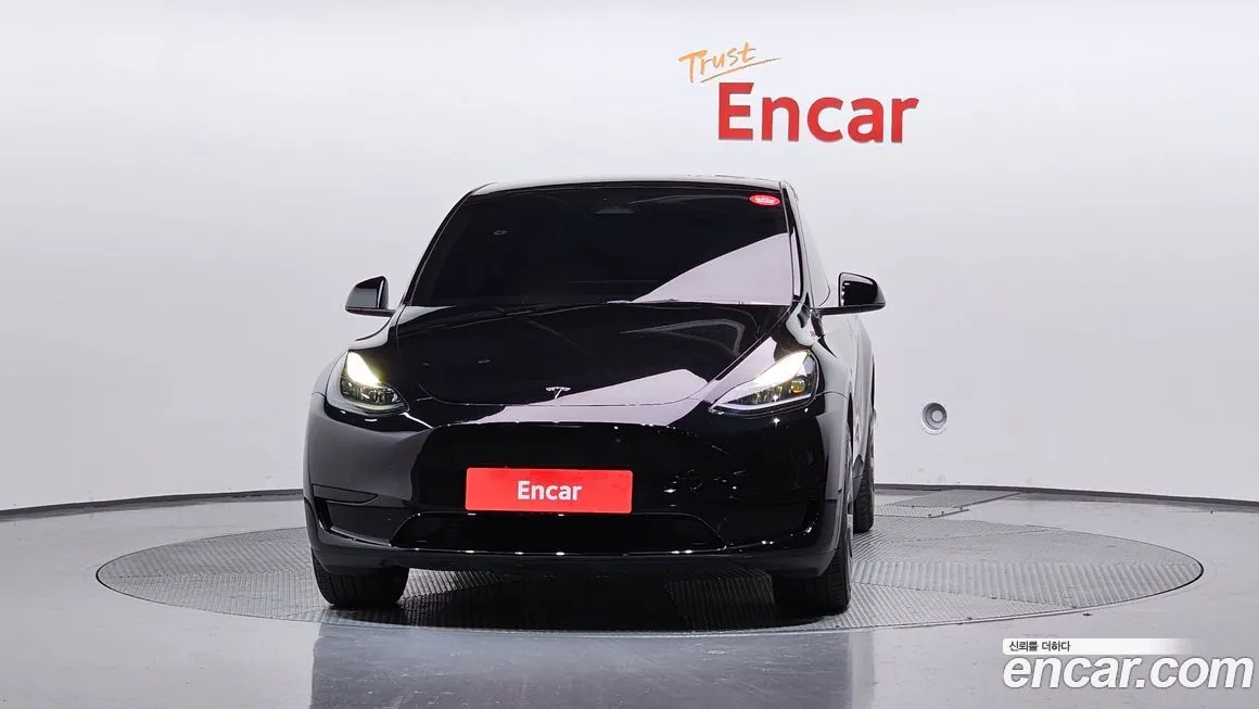 Tesla Model Y — фото 3