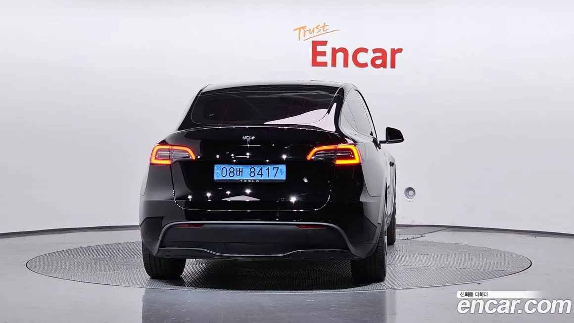 Tesla Model Y — фото 4
