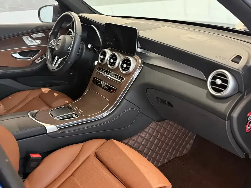Mercedes-Benz GLC — фото 10