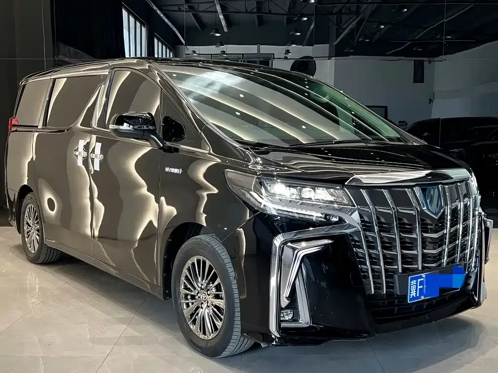 Toyota Alphard 2023 из CN, фото 3