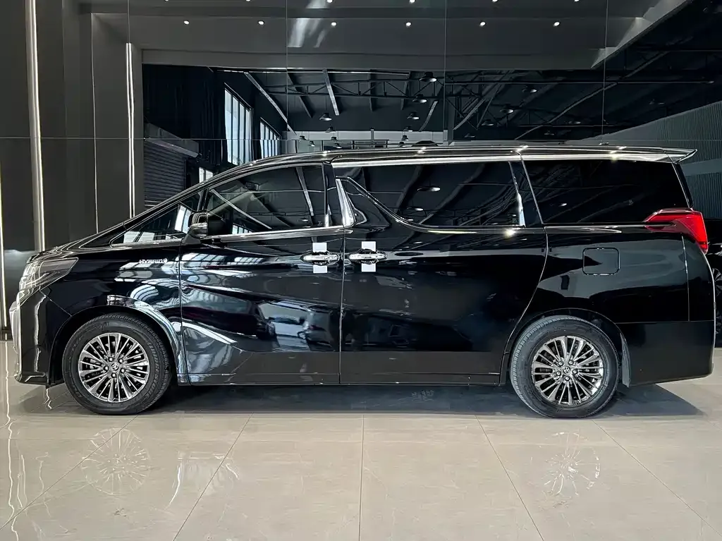Toyota Alphard 2023 из CN, фото 4