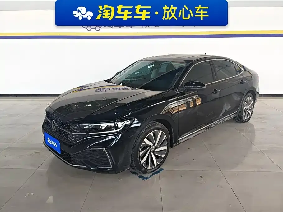 Volkswagen Passat 2023 из CN, фото 1