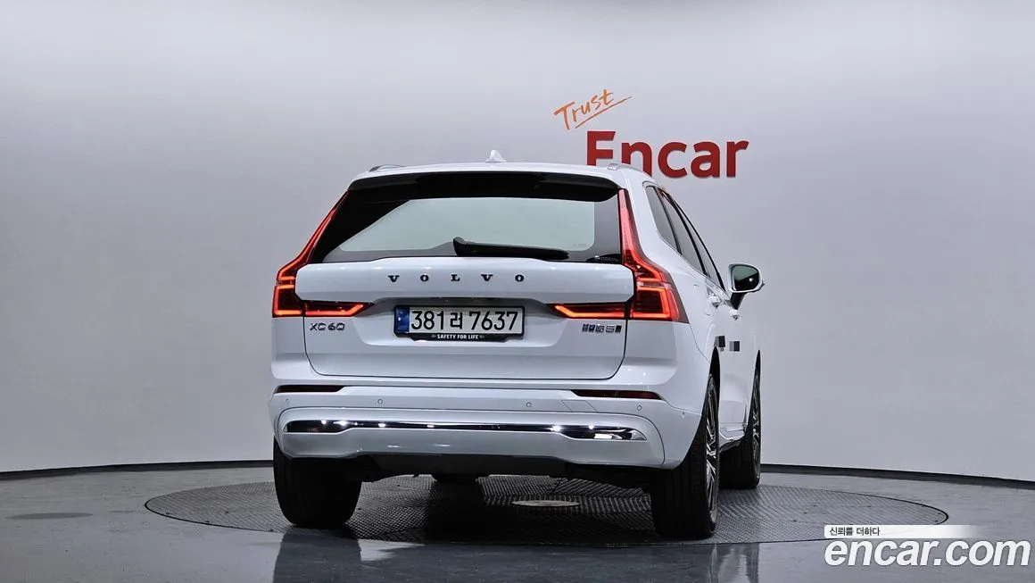 Volvo XC60 — фото 4
