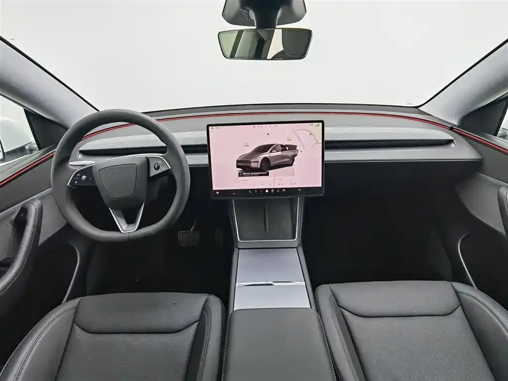 Tesla Model Y — фото 5