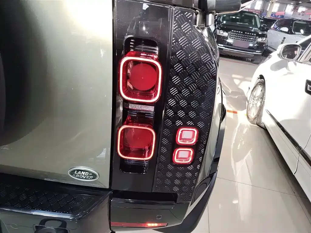 Land Rover Defender 2022 из CN, фото 8