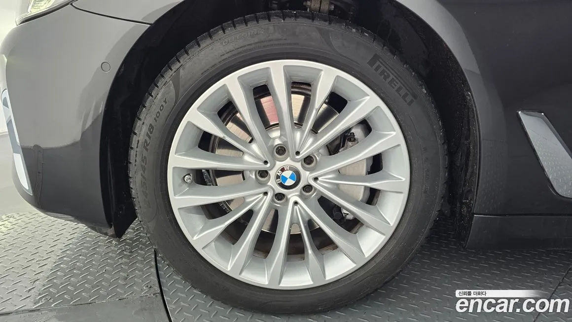 BMW 5-Series 2021 из KR, фото 5