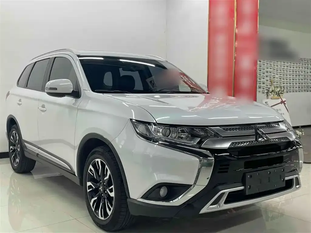 Mitsubishi Outlander 2021 из CN, фото 4