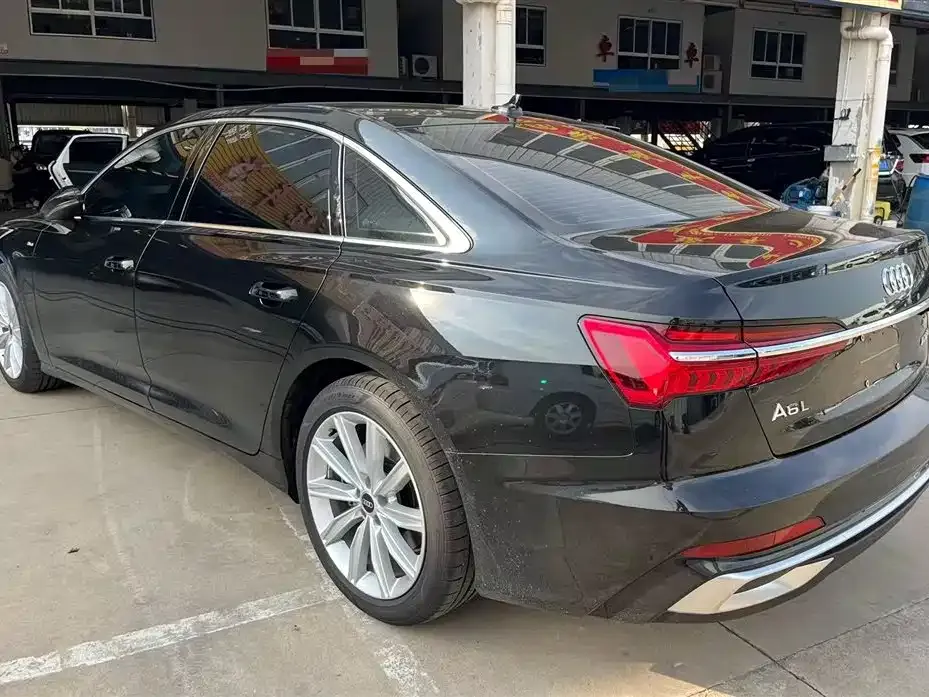 Audi A6L 2023 из CN, фото 7