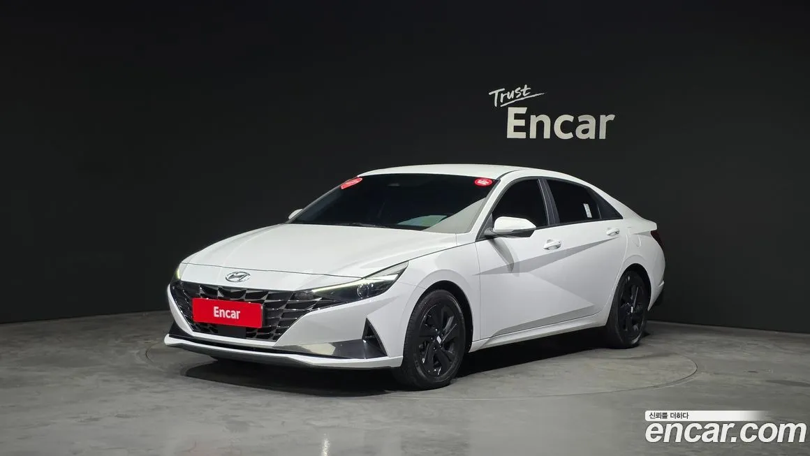 Hyundai AVANTE 2023 из KR, фото 1