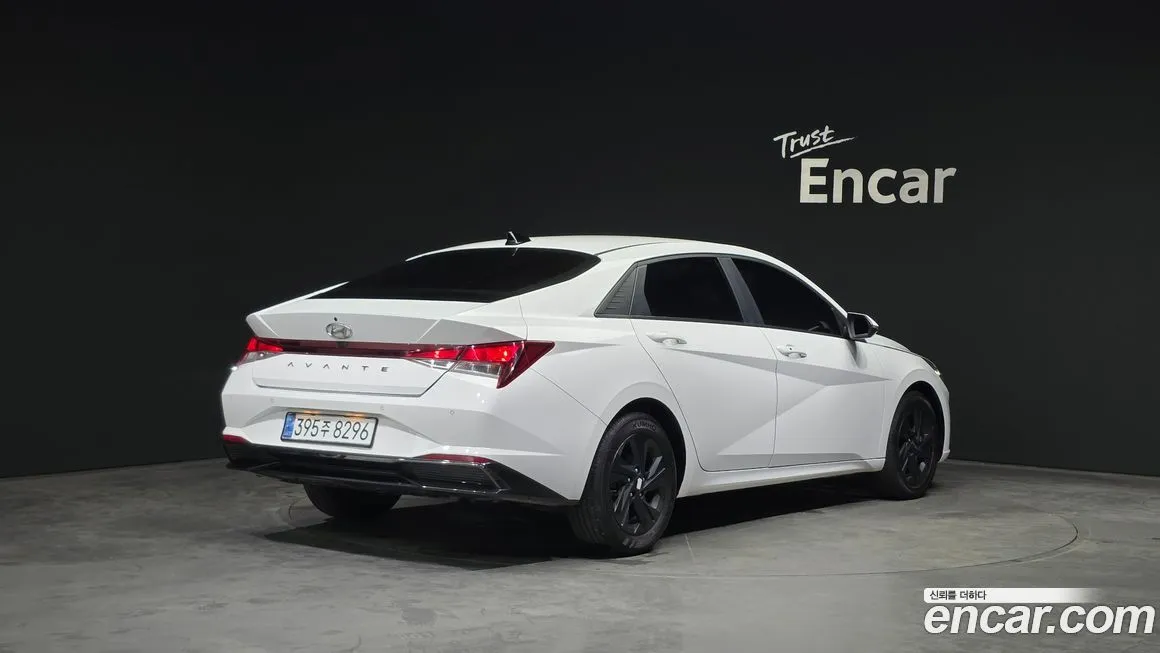 Hyundai AVANTE 2023 из KR, фото 2