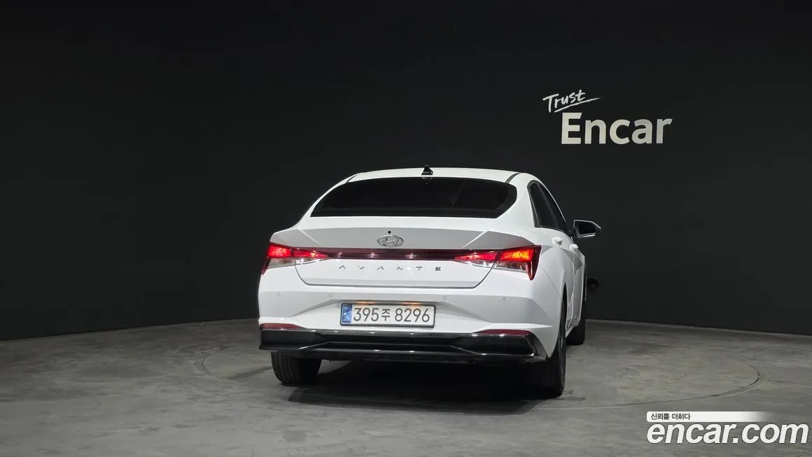 Hyundai AVANTE 2023 из KR, фото 4