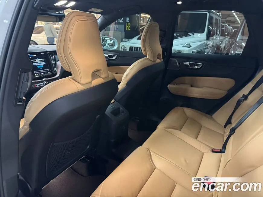 Volvo XC60 2025 из KR, фото 10