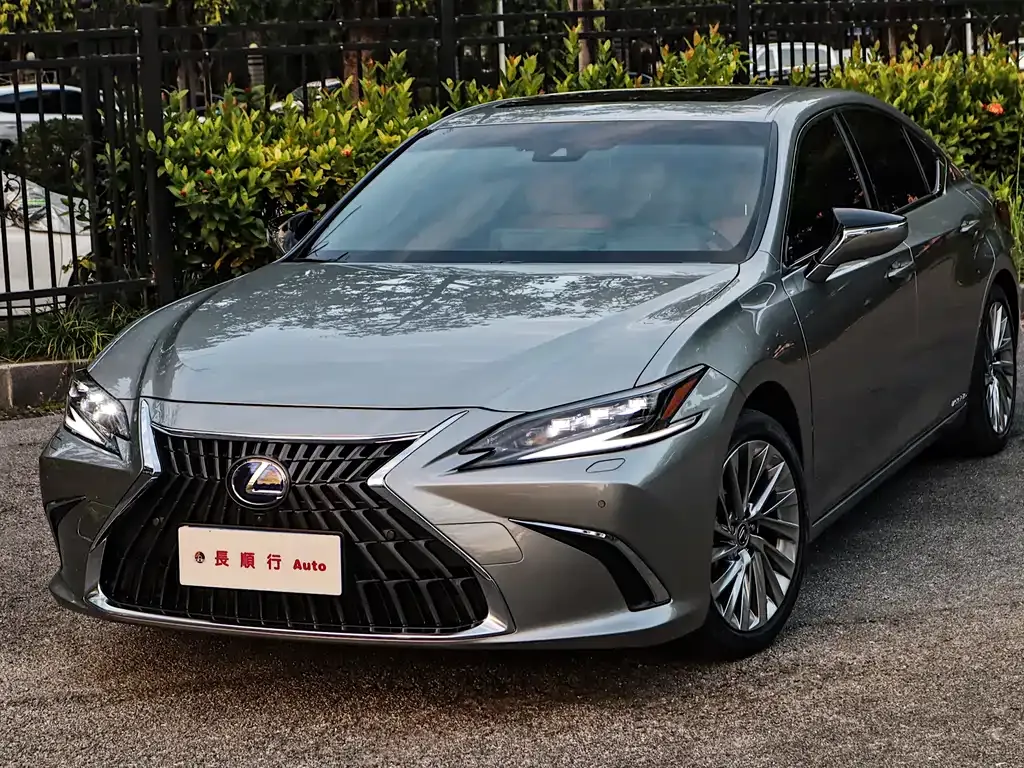 Lexus ES — фото 4