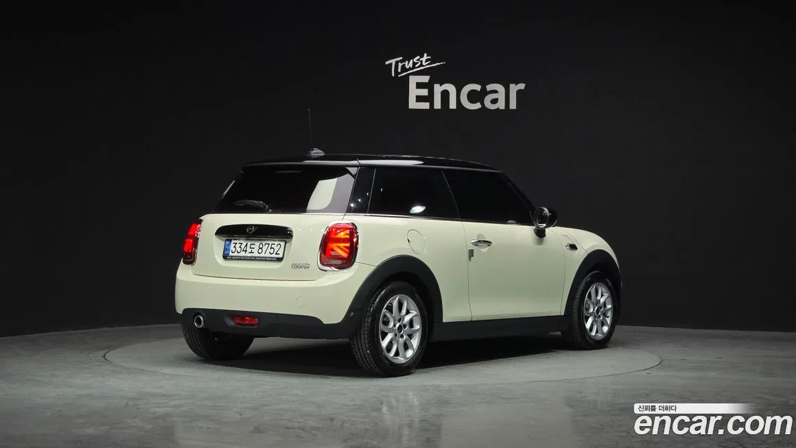 Mini Cooper 2021 из KR, фото 2