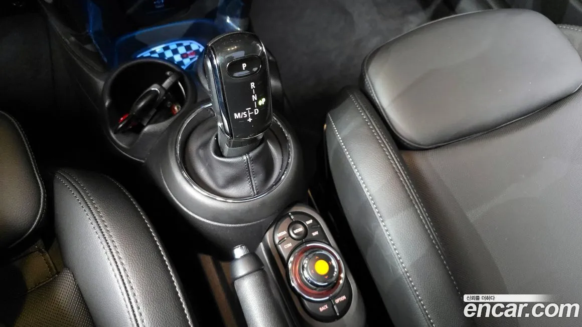 Mini Cooper 2021 из KR, фото 9