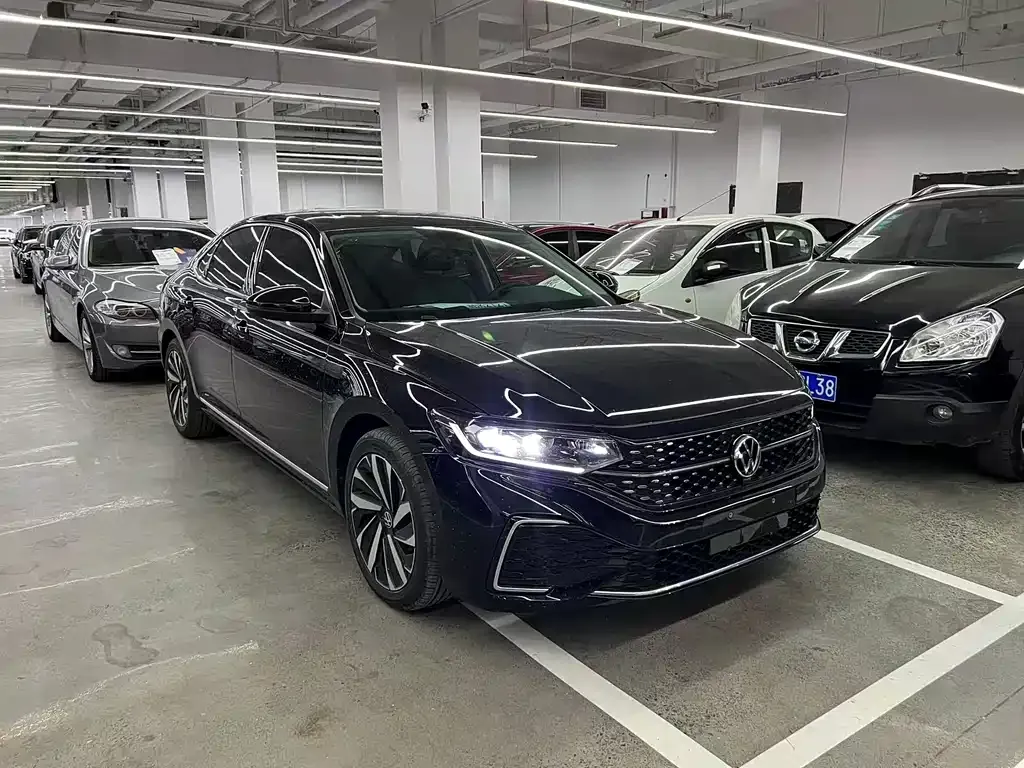 Volkswagen Passat — фото 3