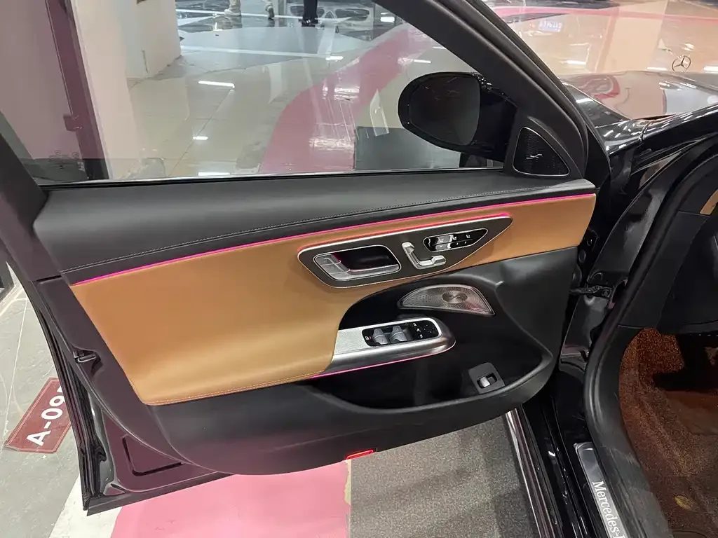 Mercedes-Benz E-Class 2024 из CN, фото 5
