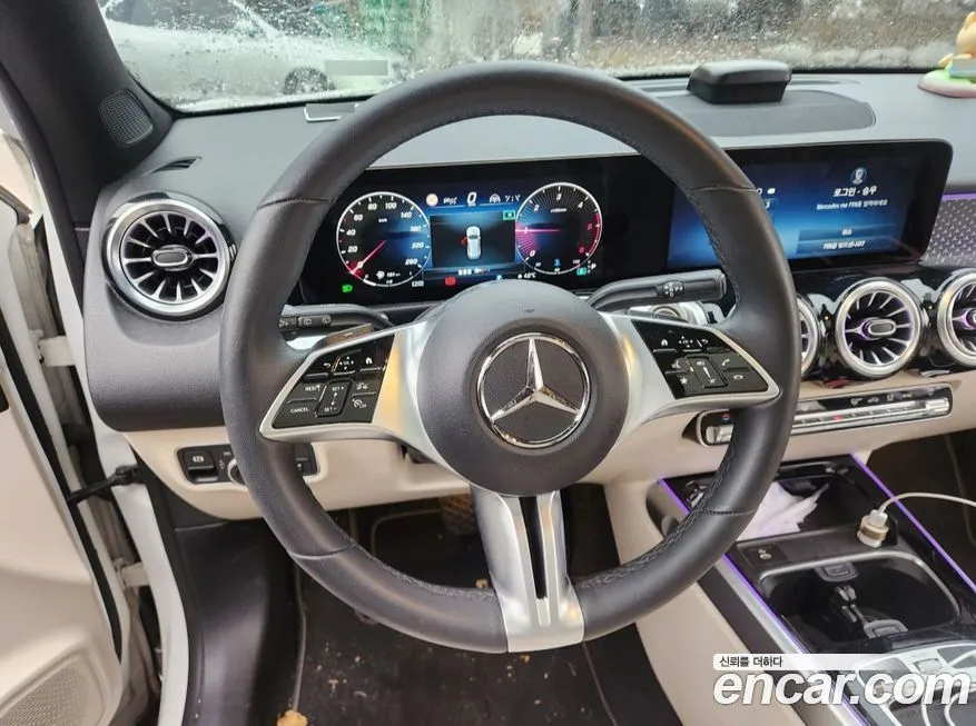 Mercedes-Benz GLB-Class — фото 10