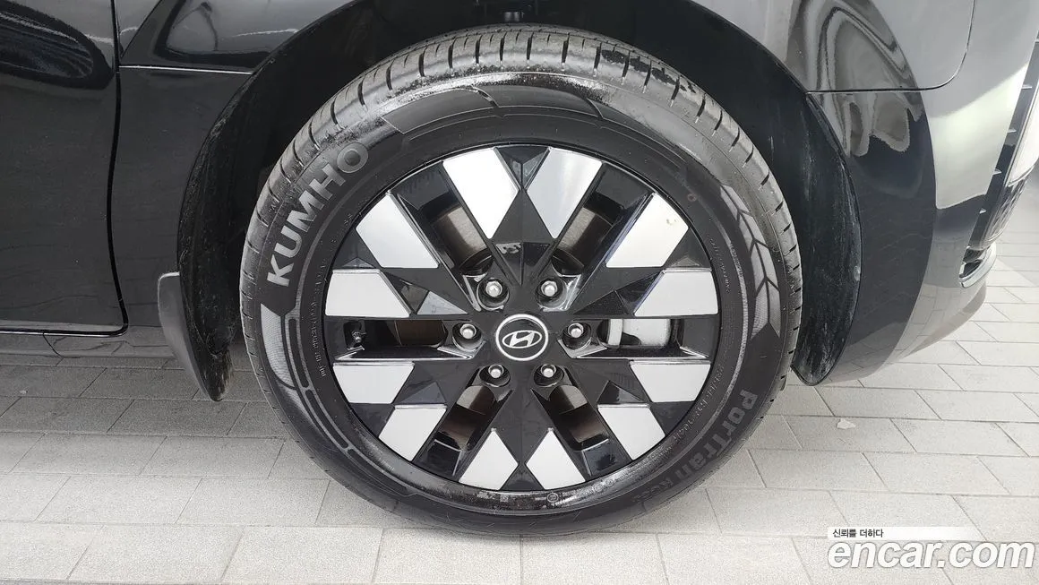 Hyundai Staria 2025 из KR, фото 5