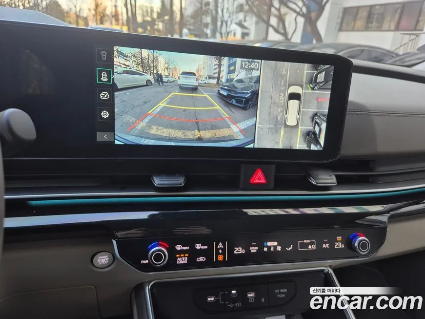 Kia Carnival — фото 10