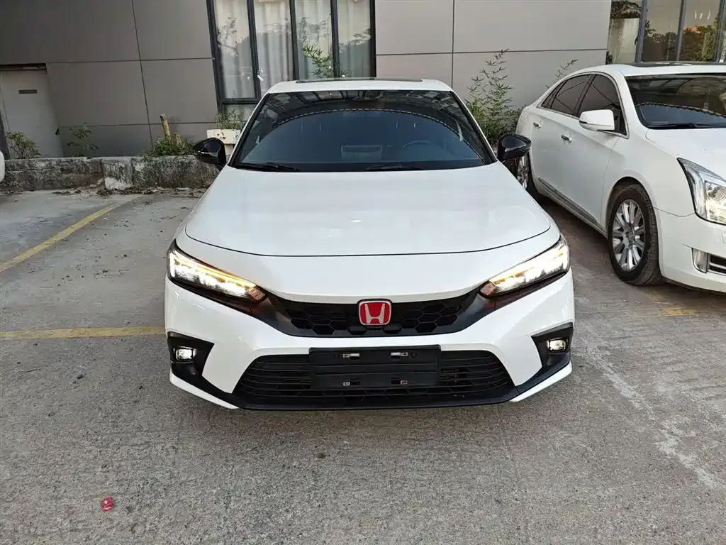 Honda Civic 2023 из CN, фото 3
