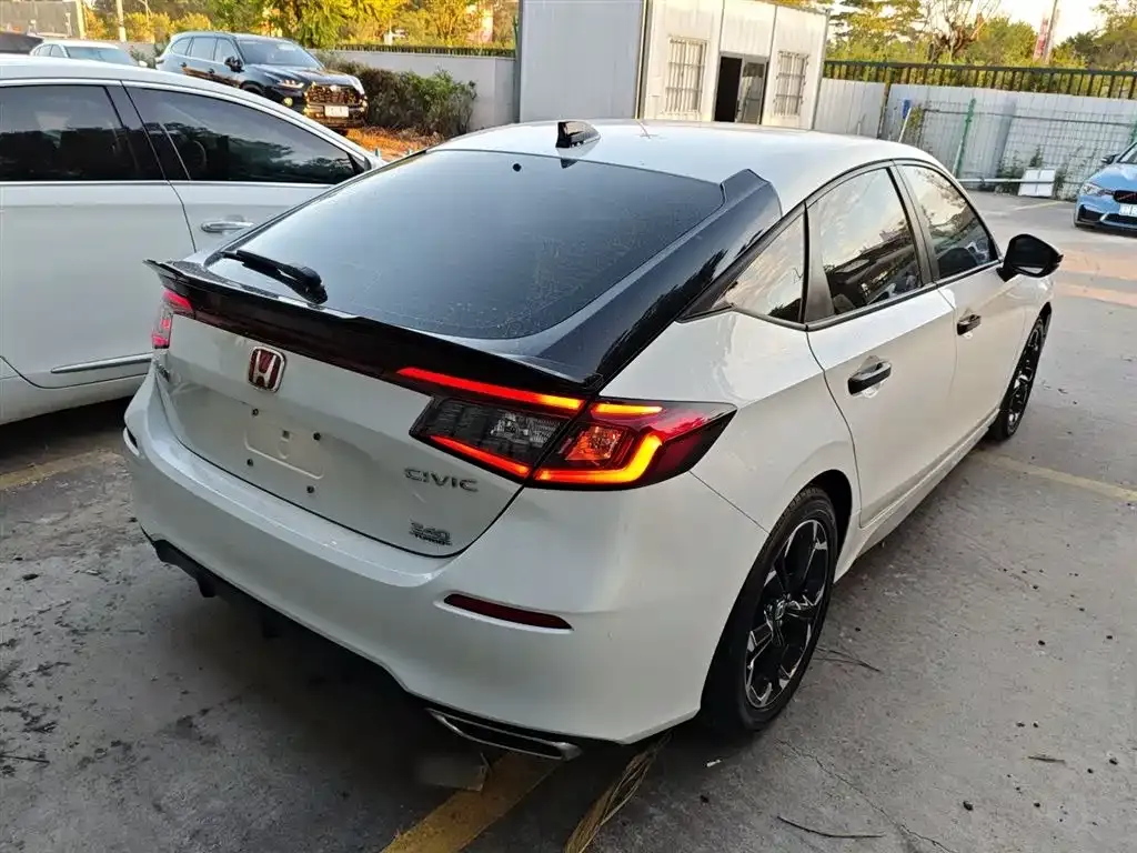 Honda Civic 2023 из CN, фото 7