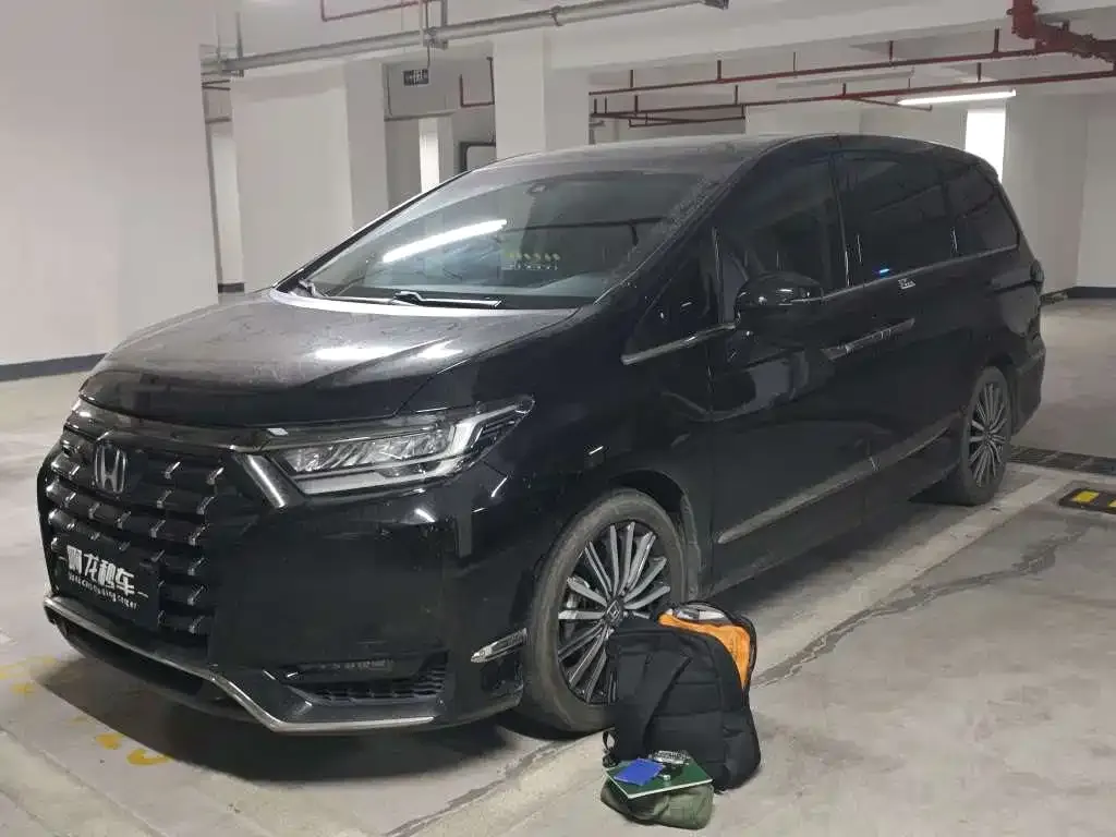 Honda Elysion 2022 из CN, фото 1