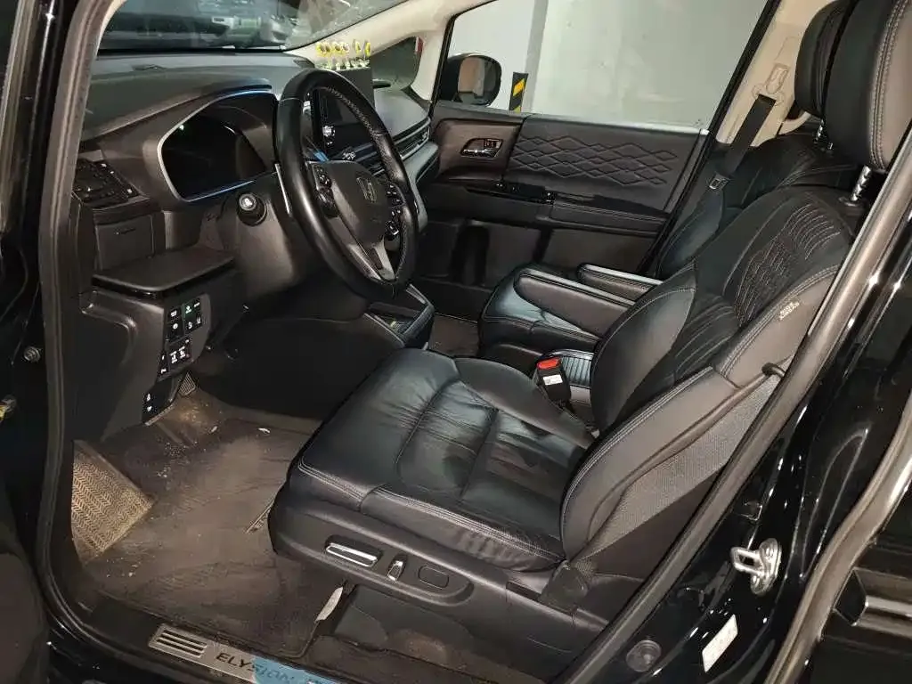 Honda Elysion 2022 из CN, фото 4