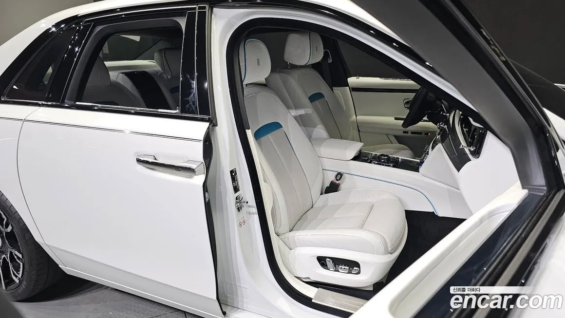 Rolls-Royce Ghost 2023 из KR, фото 10