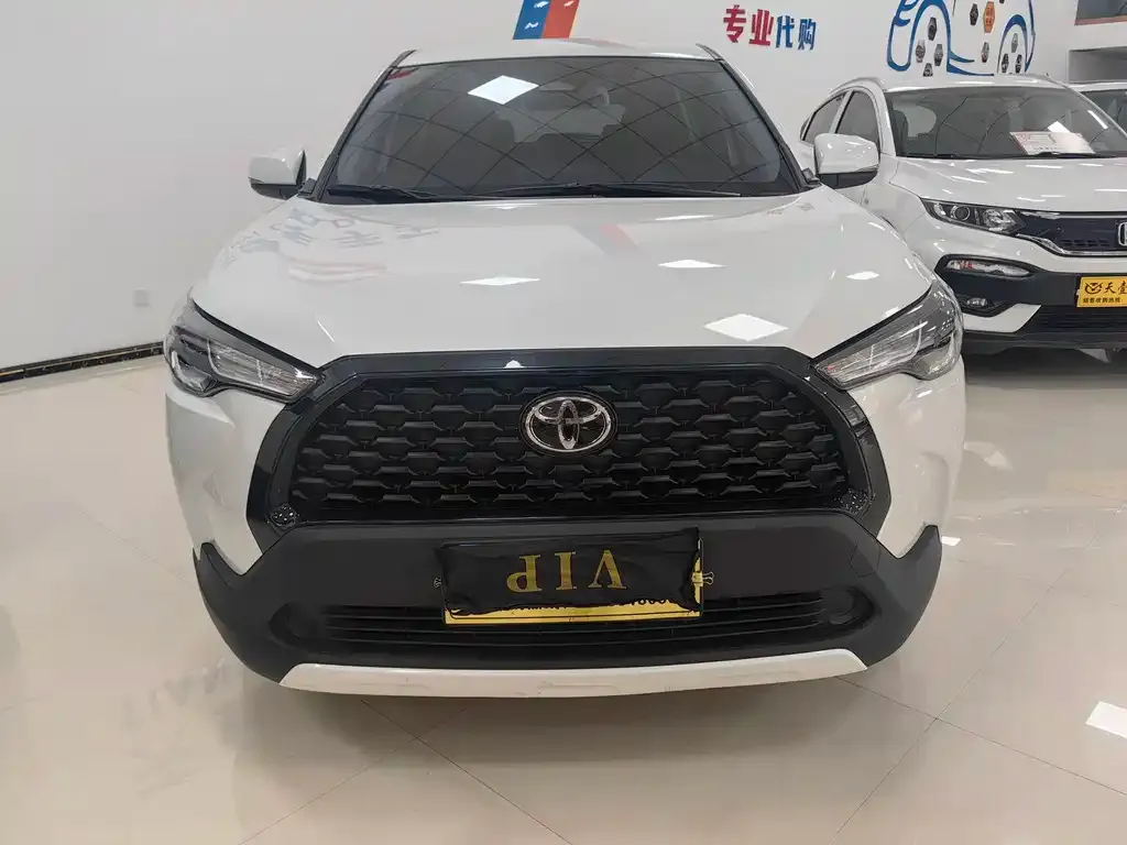 Toyota Corolla Cross — фото 2