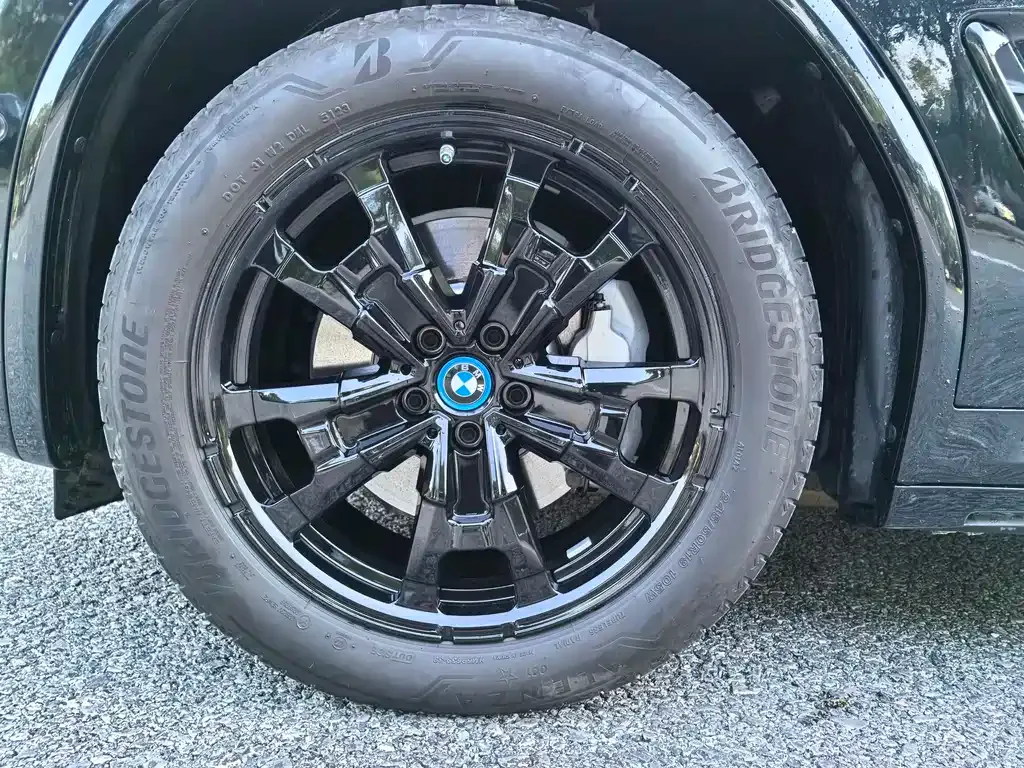 BMW iX3 2024 из CN, фото 5