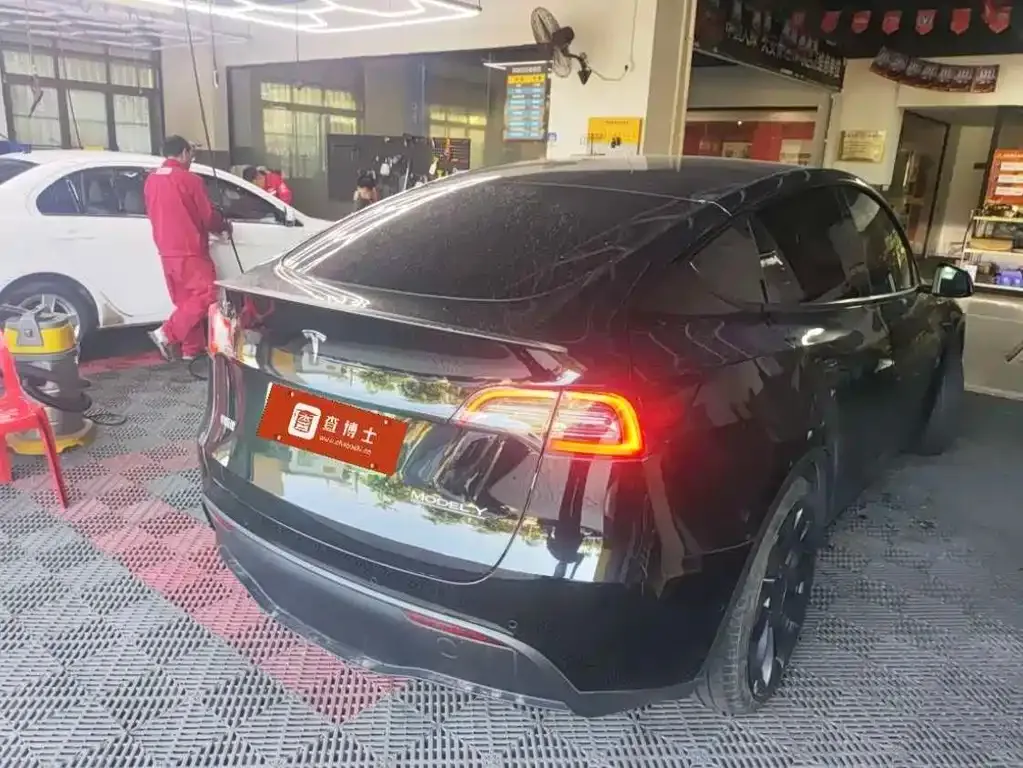 Tesla Model Y 2022 из CN, фото 8