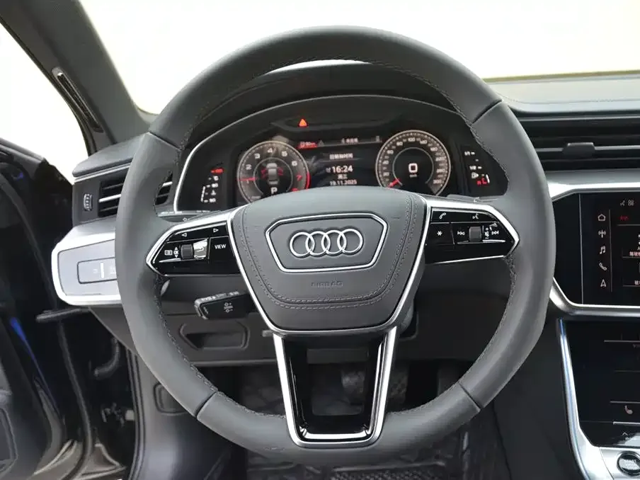 Audi A6L 2025 из CN, фото 10