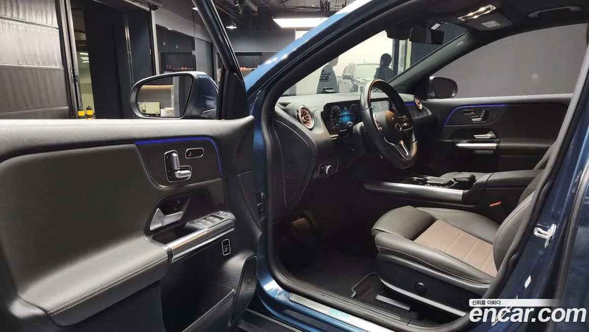 Mercedes-Benz EQA — фото 10