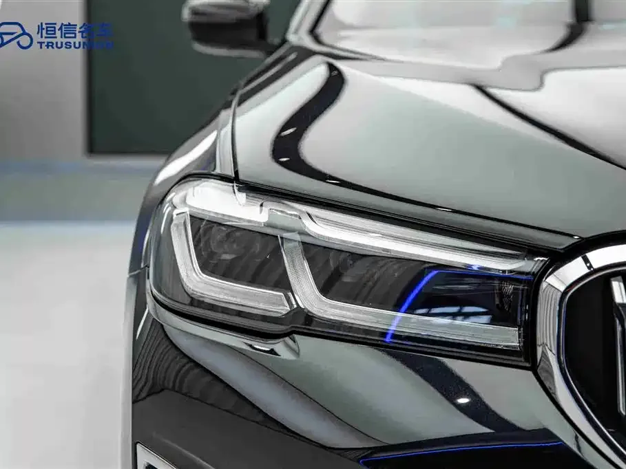 BMW 5 Series 2024 из CN, фото 10