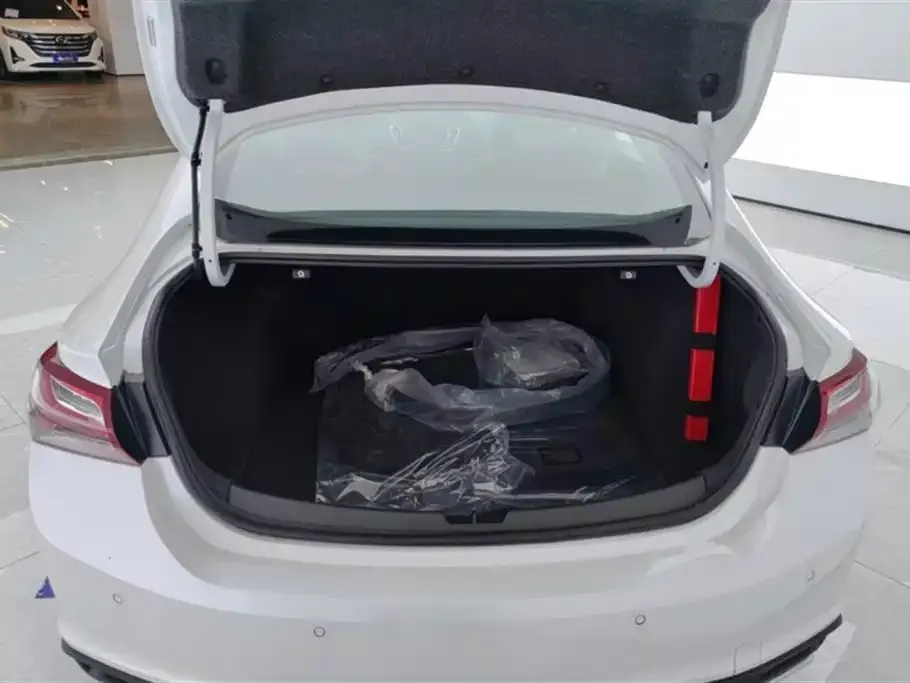 Chevrolet Malibu XL 2025 из CN, фото 4