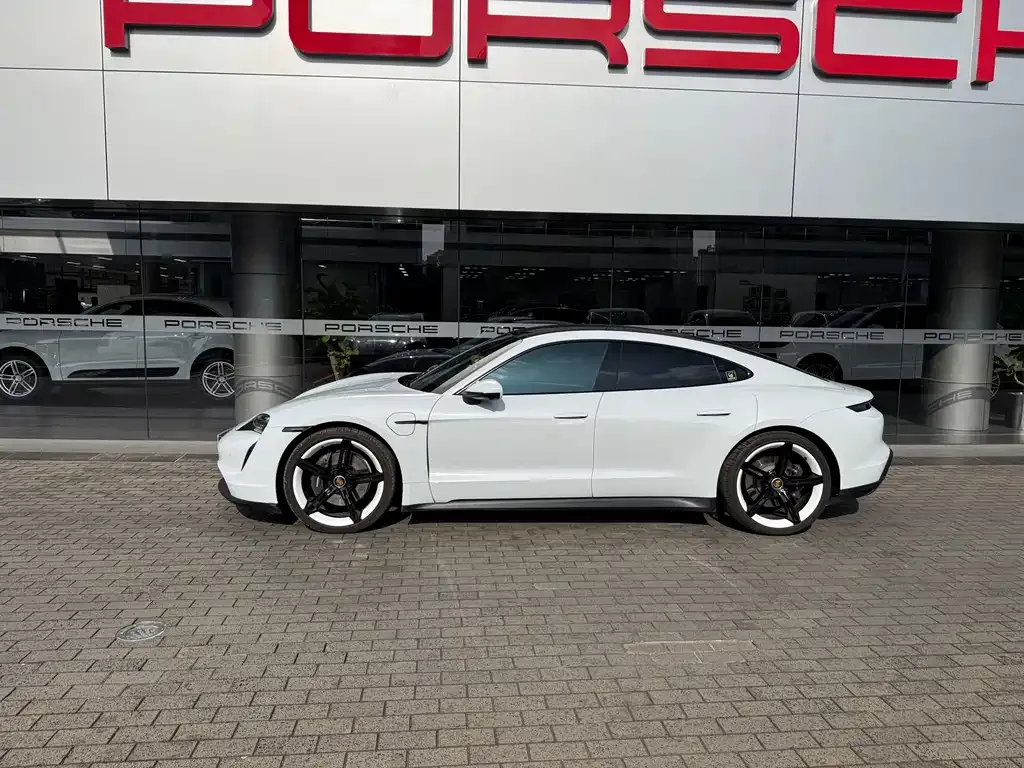 Porsche Taycan 2022 из CN, фото 8