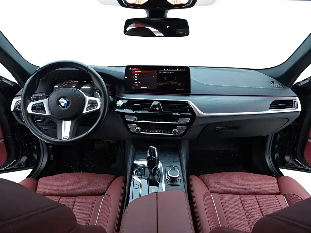 BMW 5 Series — фото 7