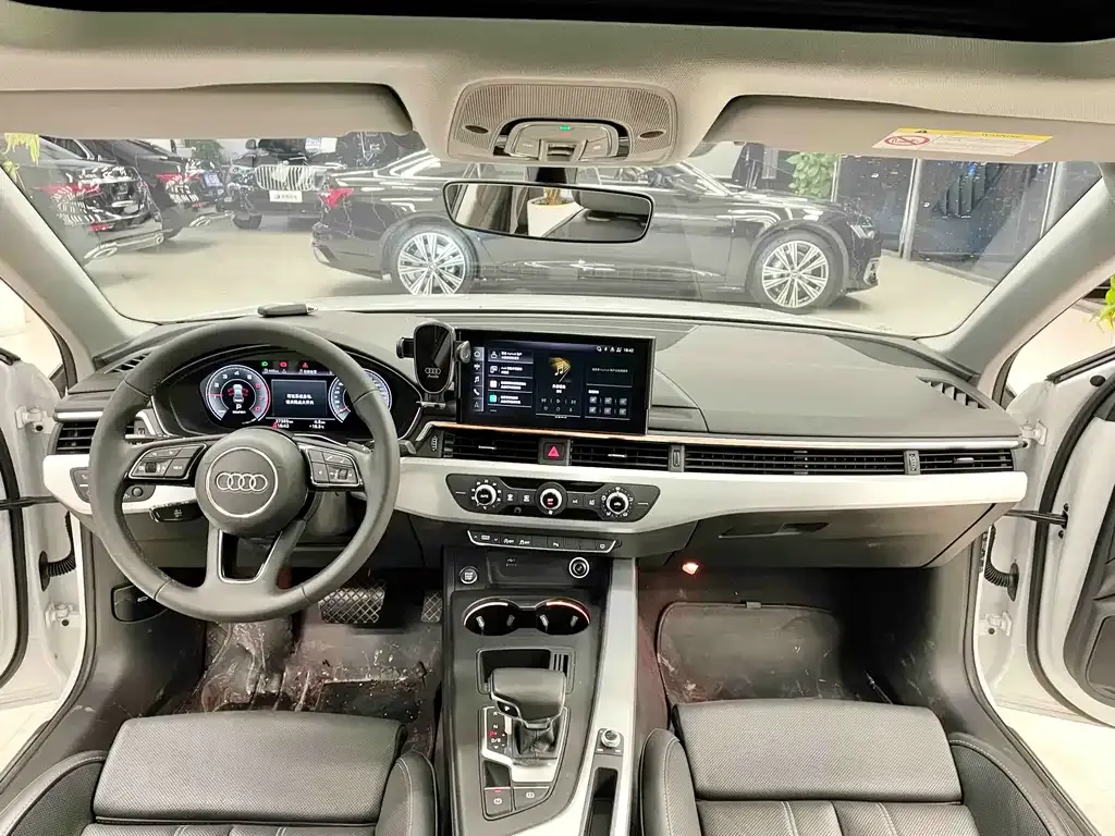 Audi A4L 2024 из CN, фото 5