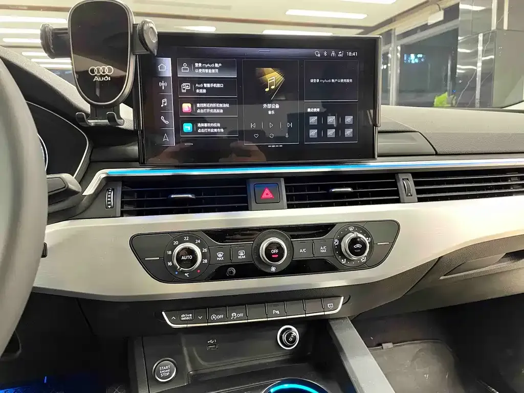 Audi A4L 2024 из CN, фото 8