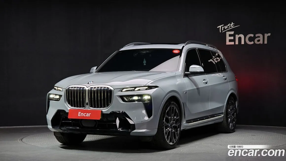 BMW X7 — фото 1